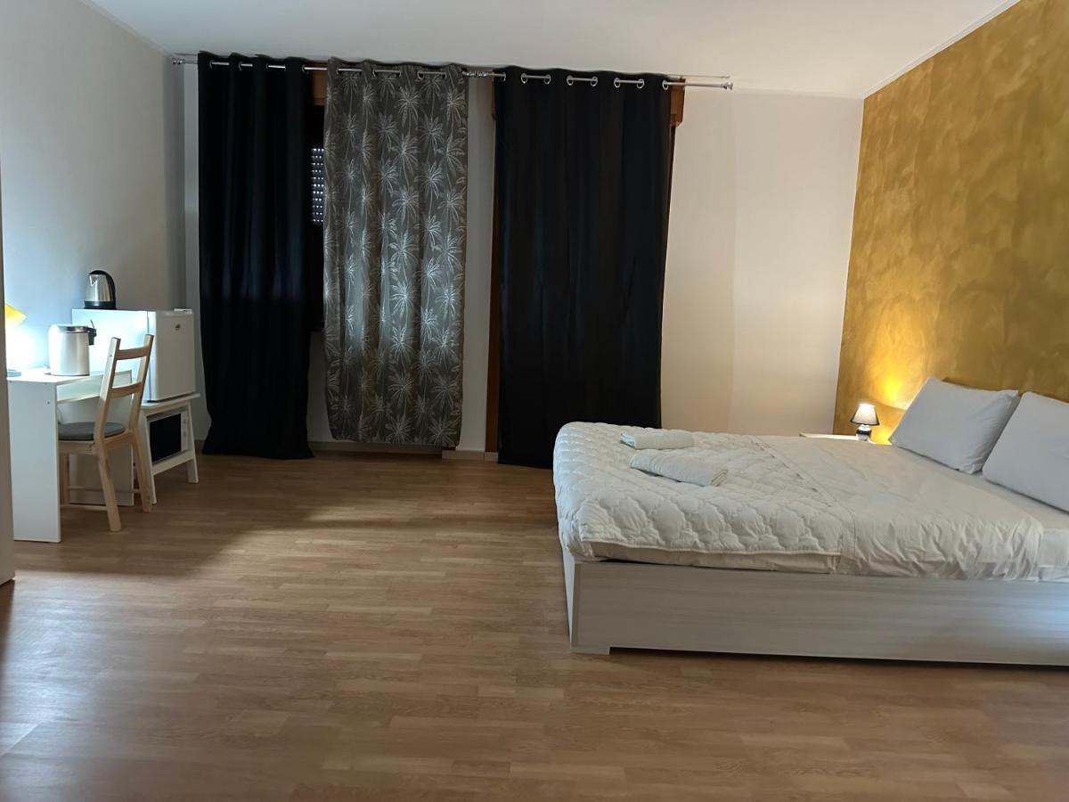 Leone D'Oro 2 - Milano Street Hotel Mestre Ngoại thất bức ảnh
