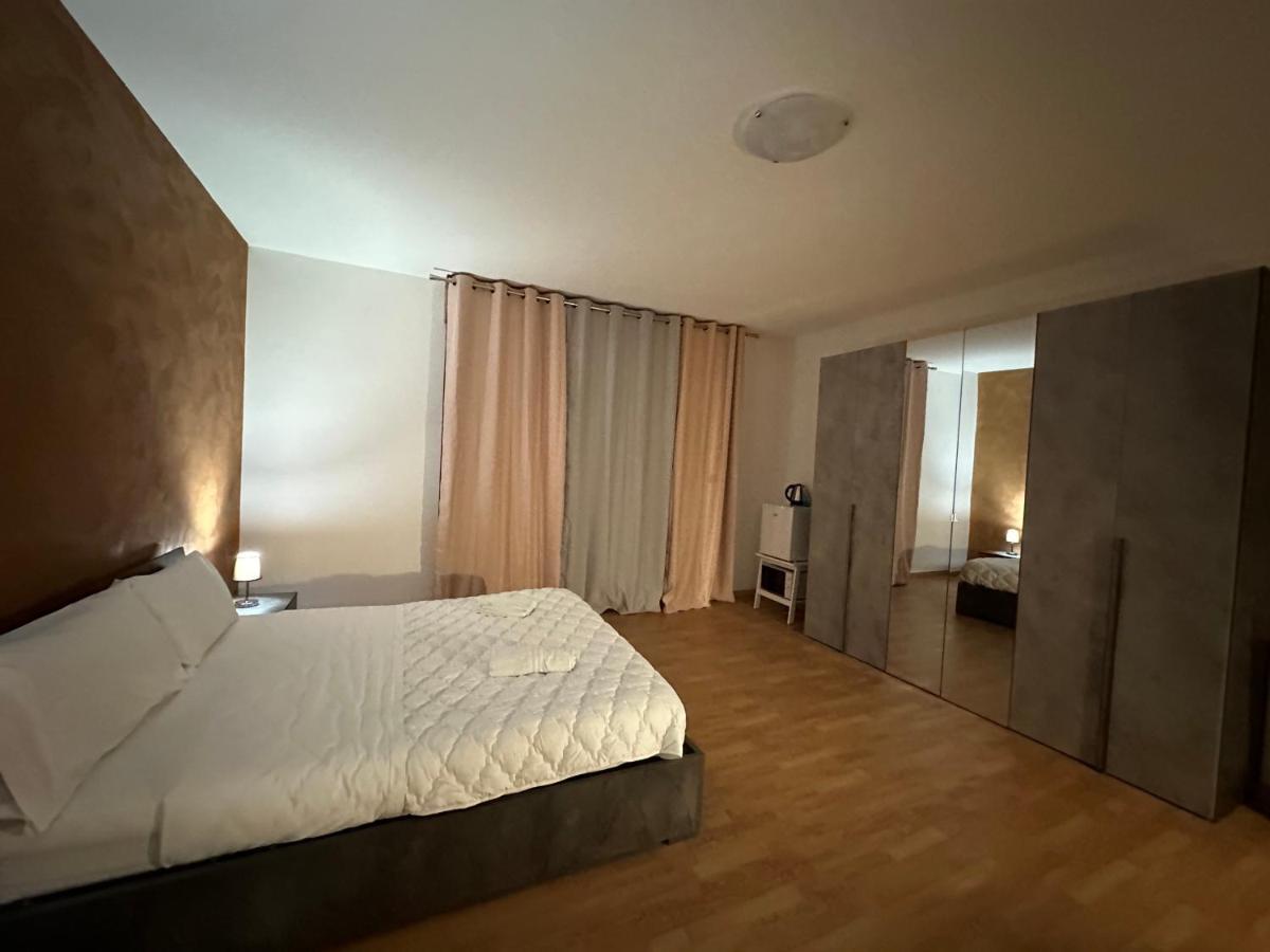 Leone D'Oro 2 - Milano Street Hotel Mestre Ngoại thất bức ảnh